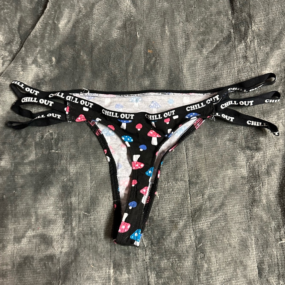 Mushroom thong